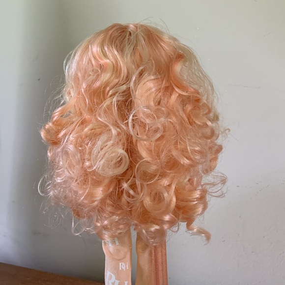 Rainbow High Georgia Bloom Doll - Picture 6 of 8